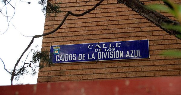 Foto: Calle Caídos de la División Azul, una de las vías que desaparecerá del callejero.