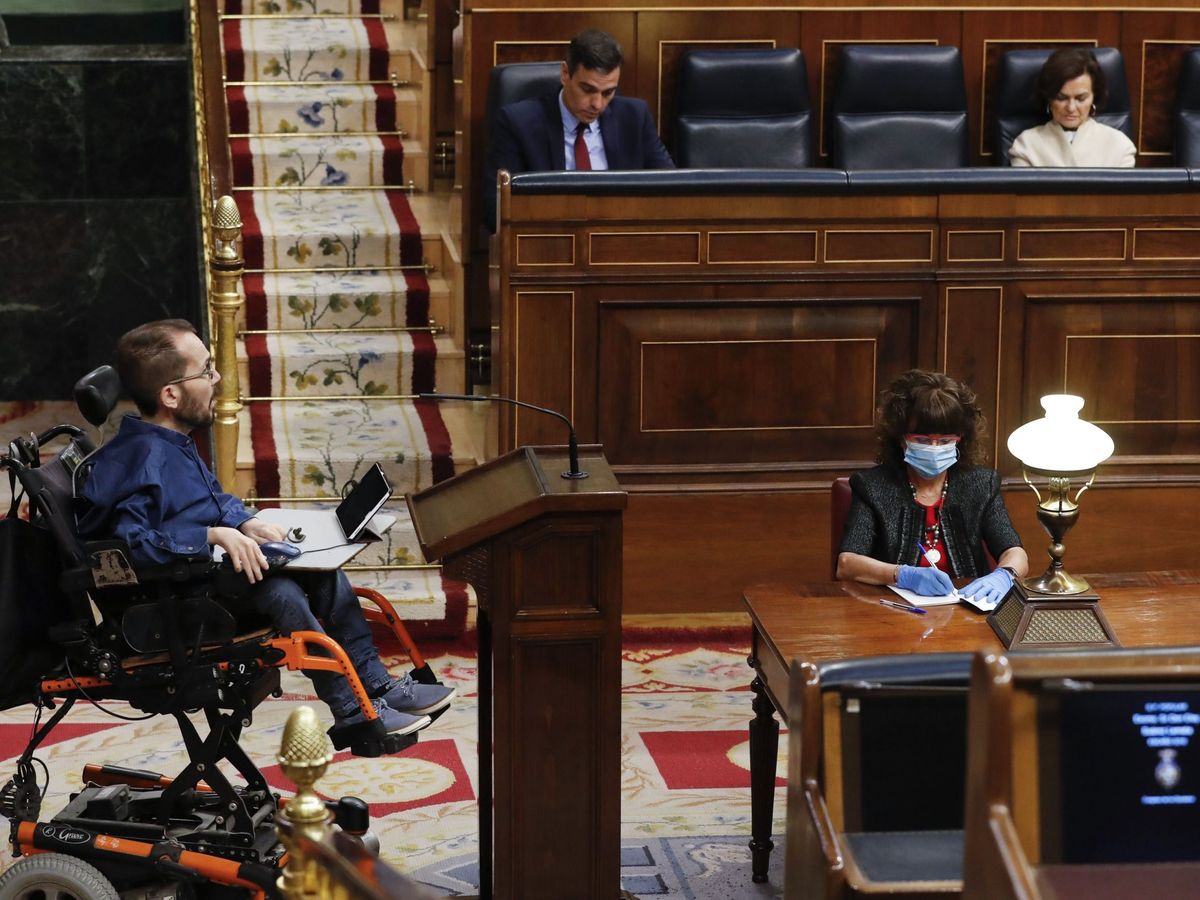 Foto: El portavoz de Unidas Podemos, Pablo Echenique, durante su intervención en el pleno del Congreso. (EFE)