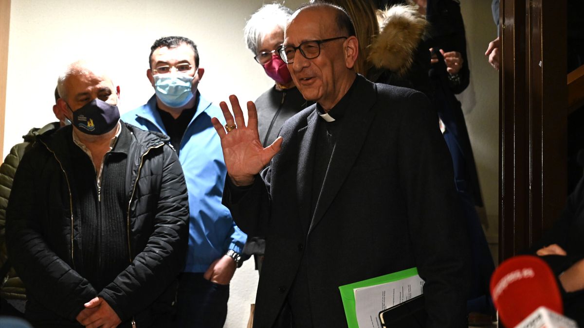 La reunión del cardenal Omella con víctimas de abusos: "No aceptamos esta investigación"