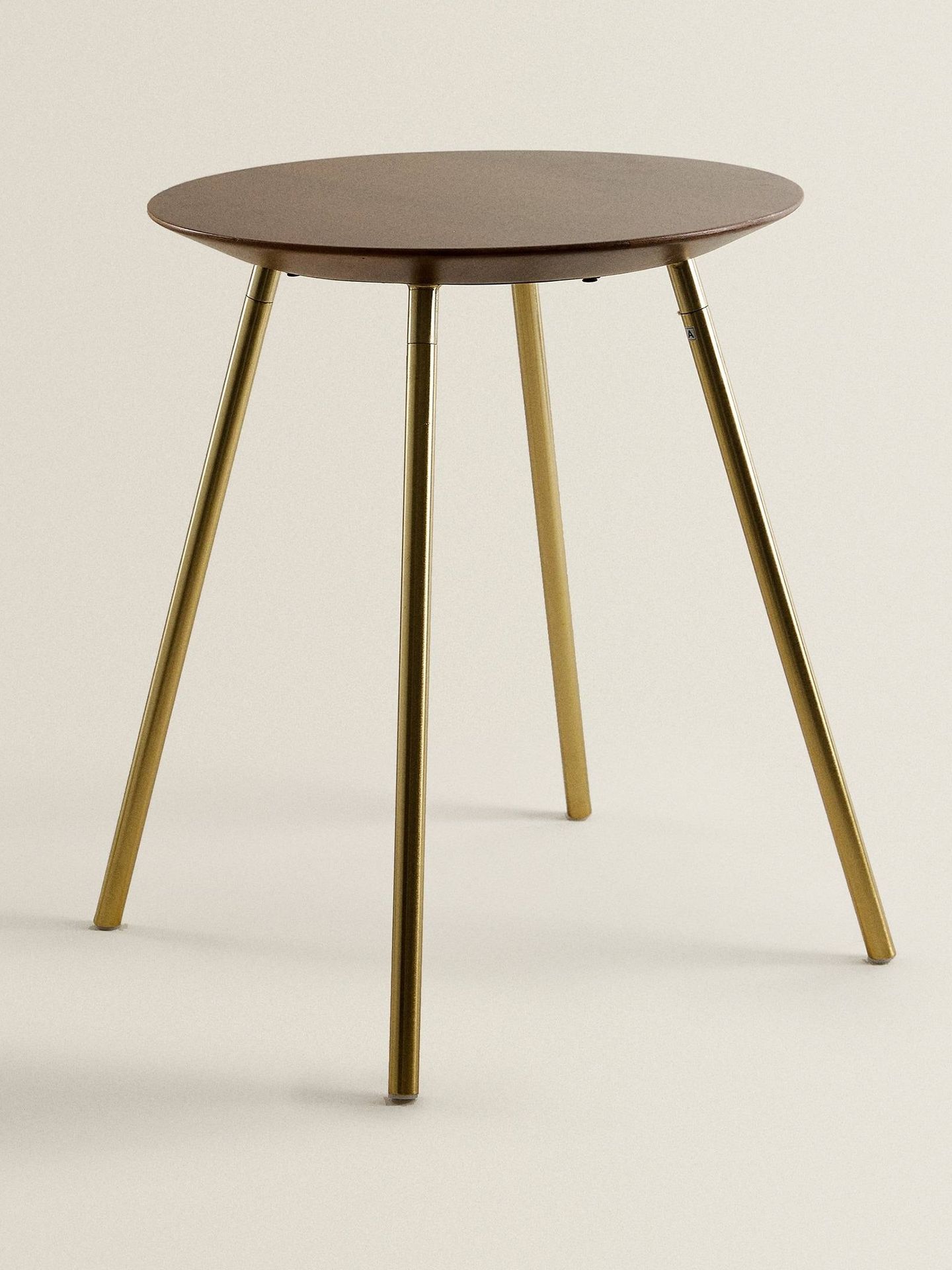 Zara Home tiene esta preciosa mesa redonda. (Cortesía)