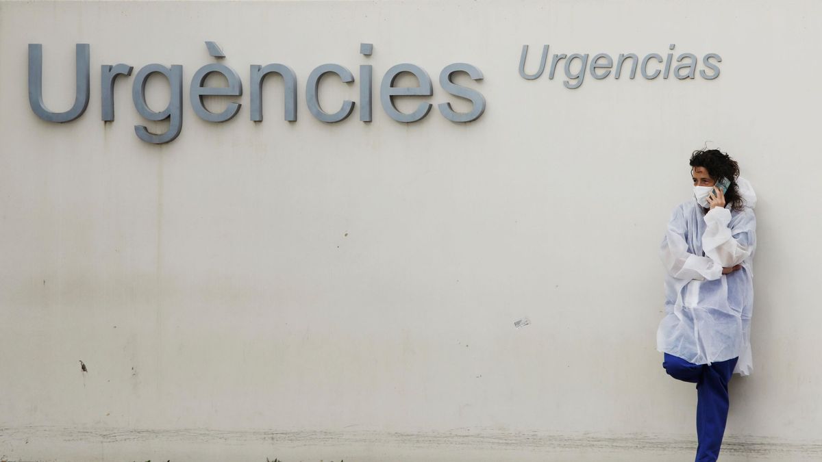Un expiloto valenciano, negacionista del coronavirus, en extrema gravedad en la UCI