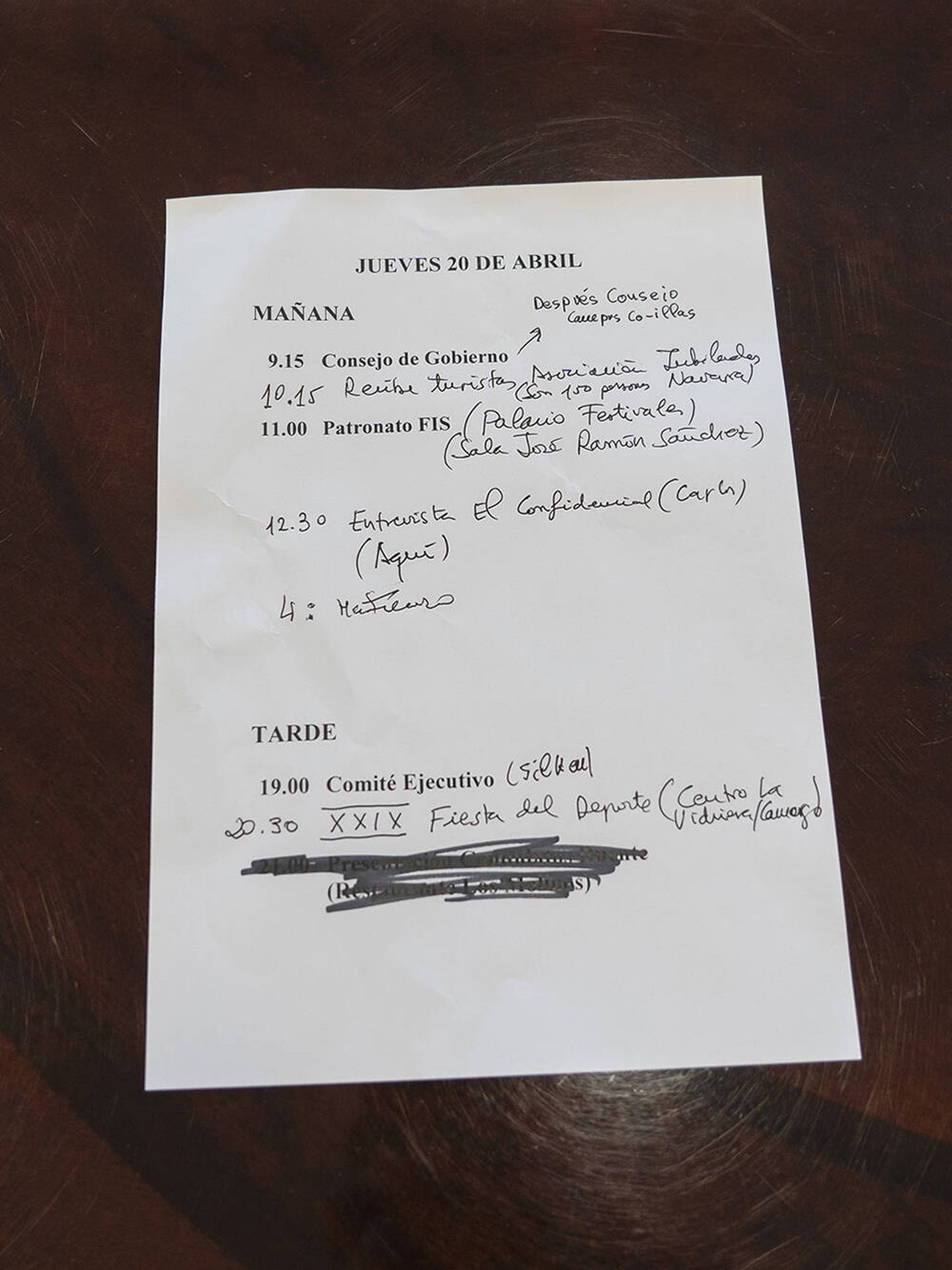 Agenda del día de Miguel Ángel Revilla con anotaciones a mano. (Joaquín Gómez Sastre)