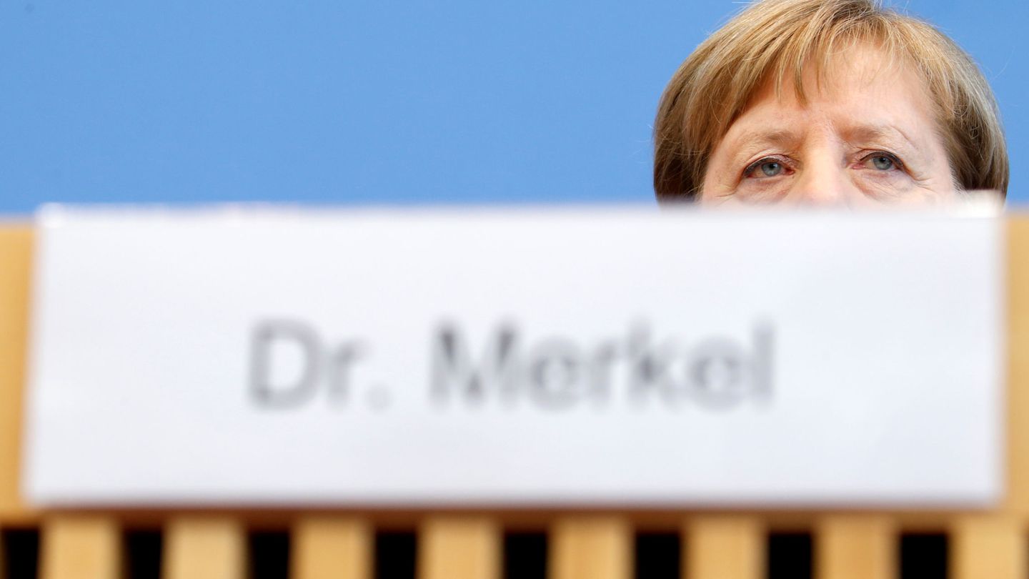 Merkel, durante una rueda de prensa en Berlín. (Reuters)