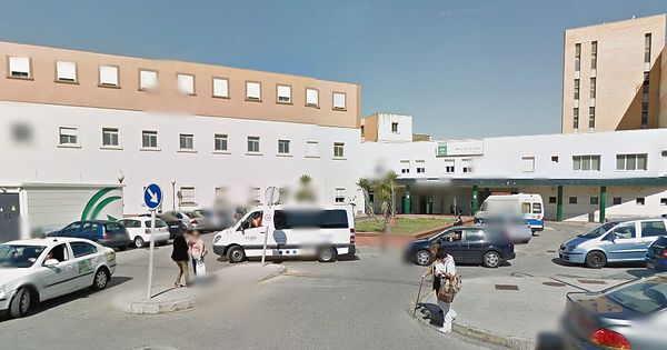 Foto: Fachada del Hospital de La Línea de la Concepción. (Google Street View)