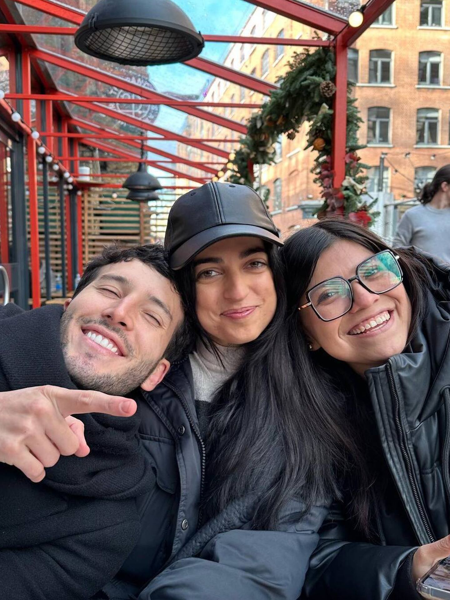 Sebastian Yatra en Londres junto a varios amigos en común con Aitana (Instagram/@aitanax)