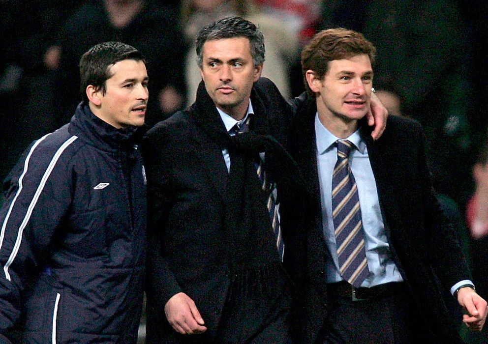 Foto: José Mourinho y Villas-Boas, durante un partido del Chelsea en la primera etapa del técnico luso.