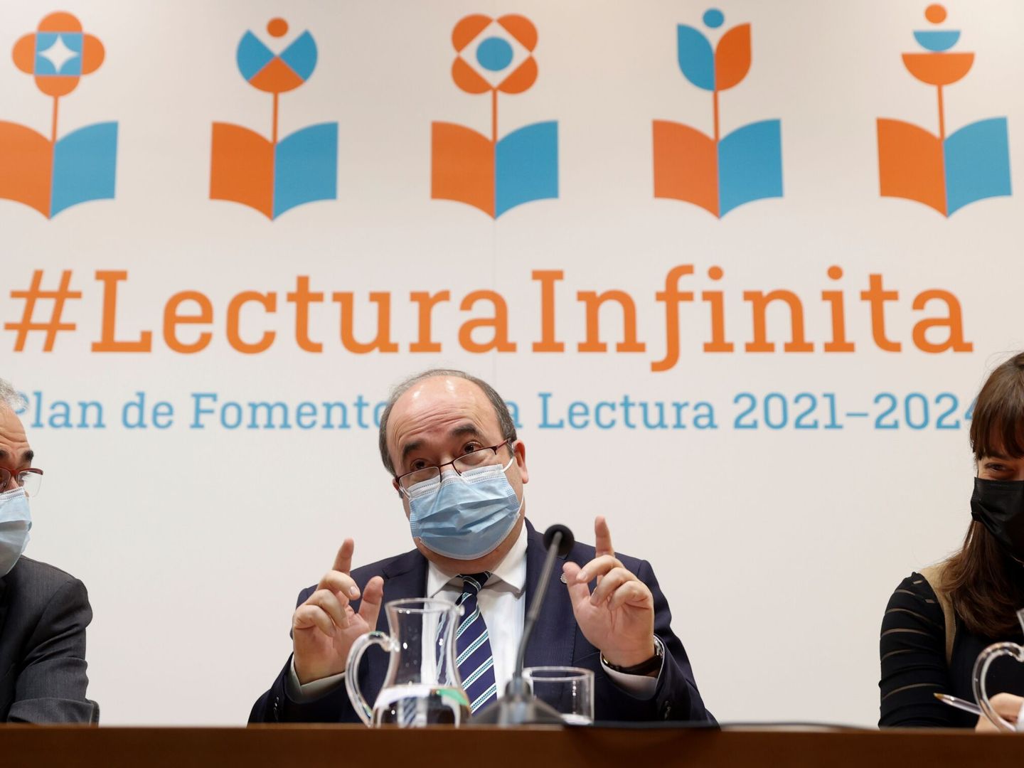 El ministro de Cultura, Miquel Iceta, durante la presentación del Plan de Fomento de la Lectura 2021-2024. (EFE/Mariscal)