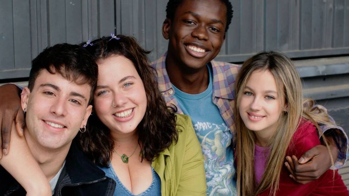'Red Flags', la nueva y cruda serie juvenil de Atresplayer: "Hemos entendido por qué actuábamos así de adolescentes"