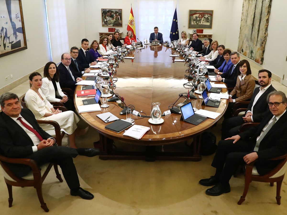 Foto: Los ministros reunidos en Consejo. (EFE/Fernando Calvo)