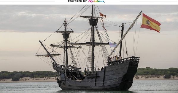 Foto: Recreación histórica de la salida de la nave Victoria de Sanlúcar de Barrameda (Turismo Andaluz).