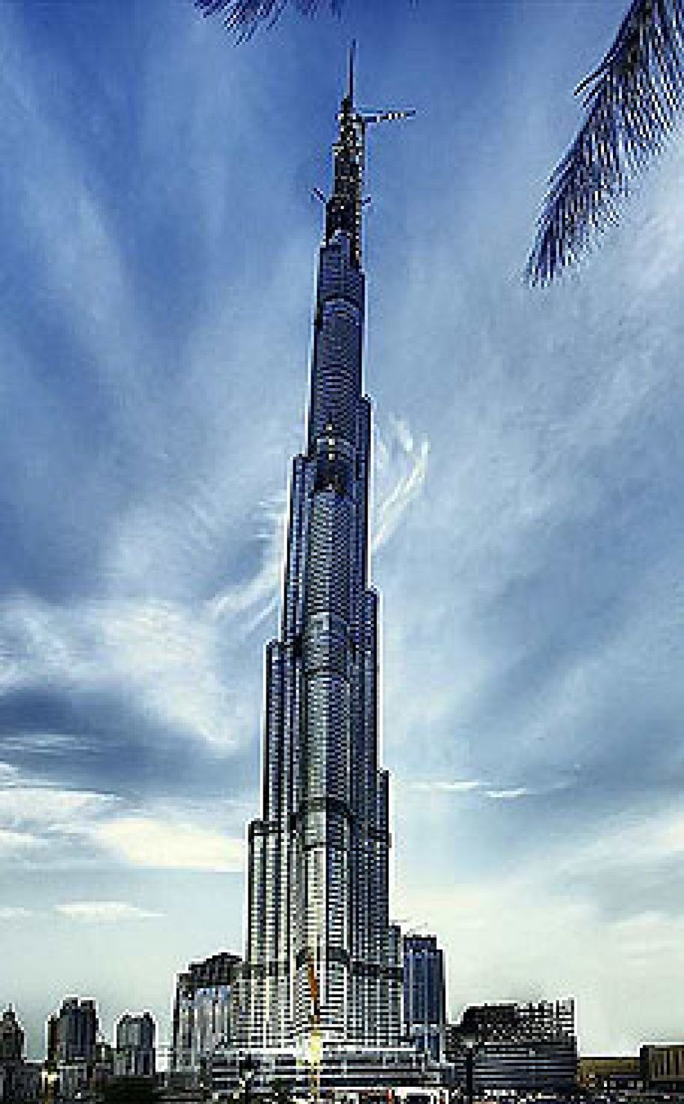 Foto: El rascacielos más alto del mundo no aguanta ni un mes y cierra sus puertas