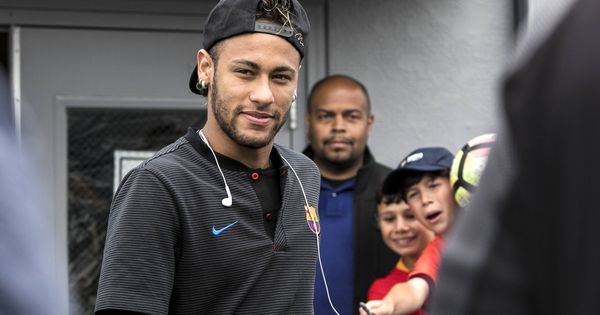 Foto: El fichaje de Neymar revienta el mercado (EFE)
