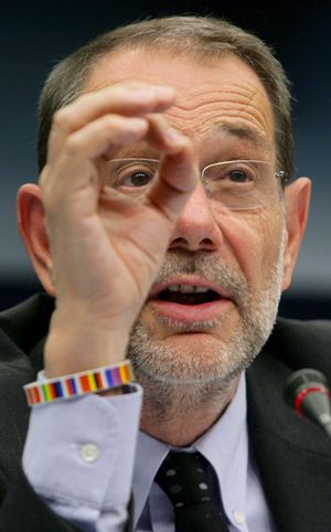 Javier Solana se ofreció a Zapatero como mediador internacional para negociar con ETA
