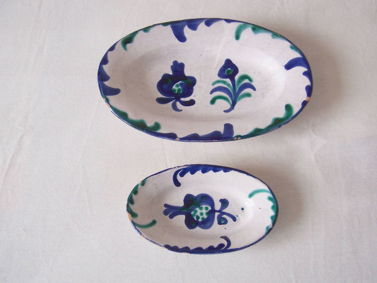 Foto: Piezas de cerámica de fajalauza. Fuente: Wikimedia
