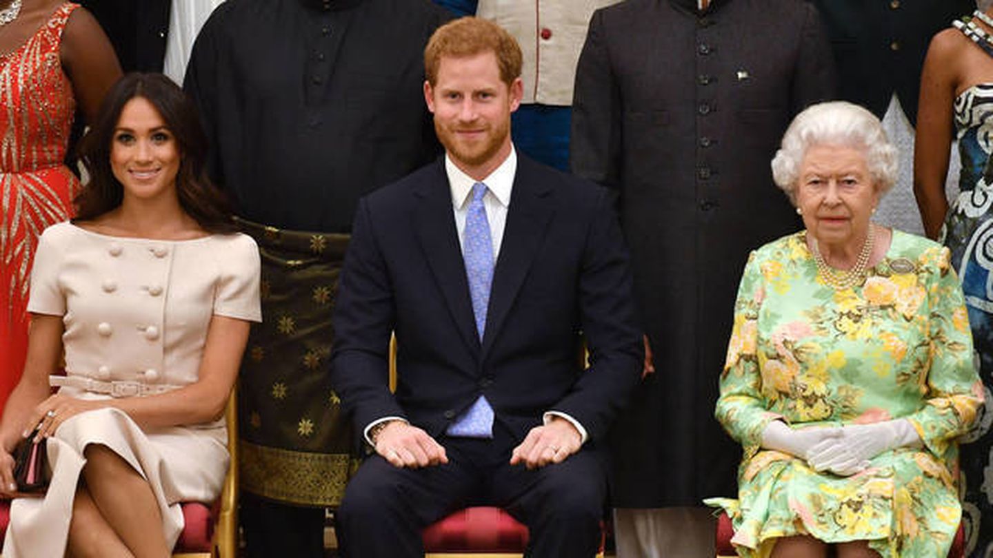  Los duques de Sussex e Isabel II, en una imagen de 2018. (Getty)