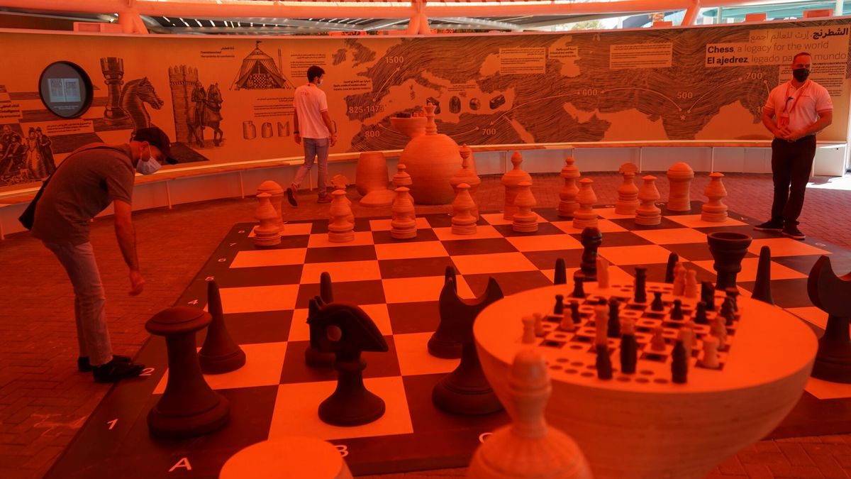 Hielo en el desierto: el imperio de Putin contra Magnus Carlsen en el  Mundial de ajedrez