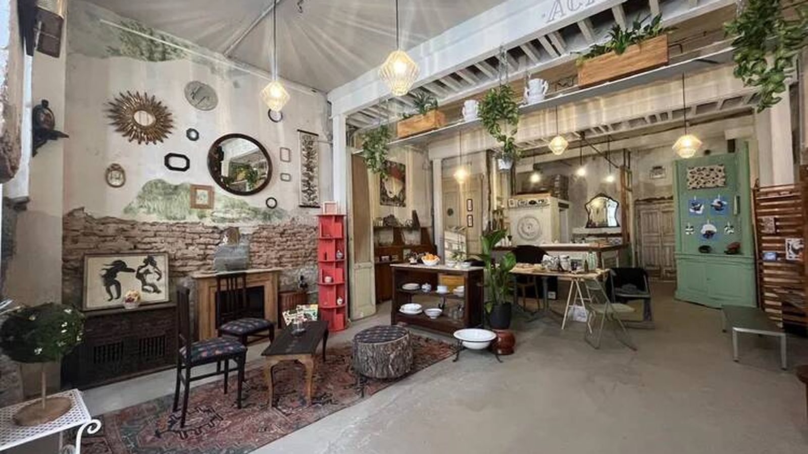 El plan inesperado del otoño en Madrid: una tienda de piezas vintage donde también hay arte y talleres