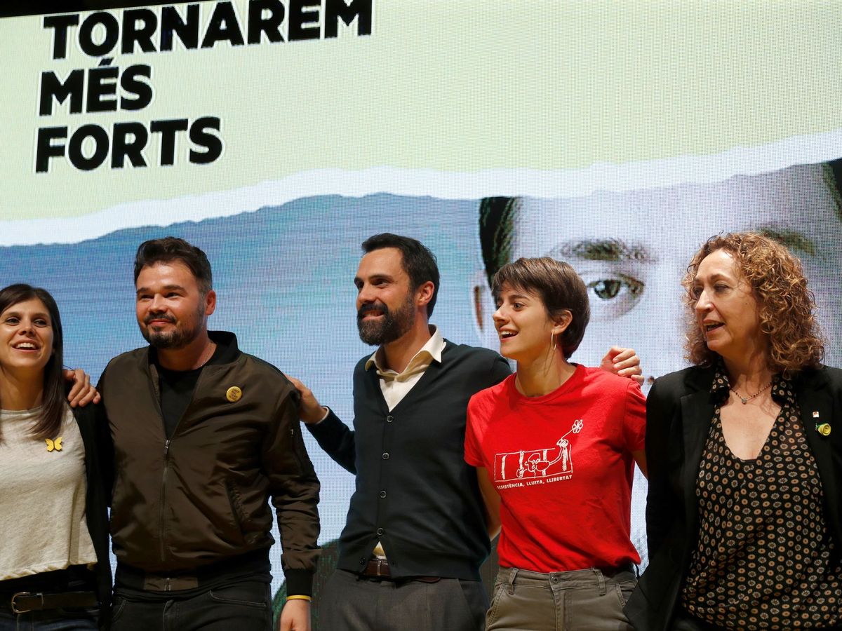 Foto: Vilalta, Rufián, Torrent, Rosique y la propia Ester Capella. (EFE)