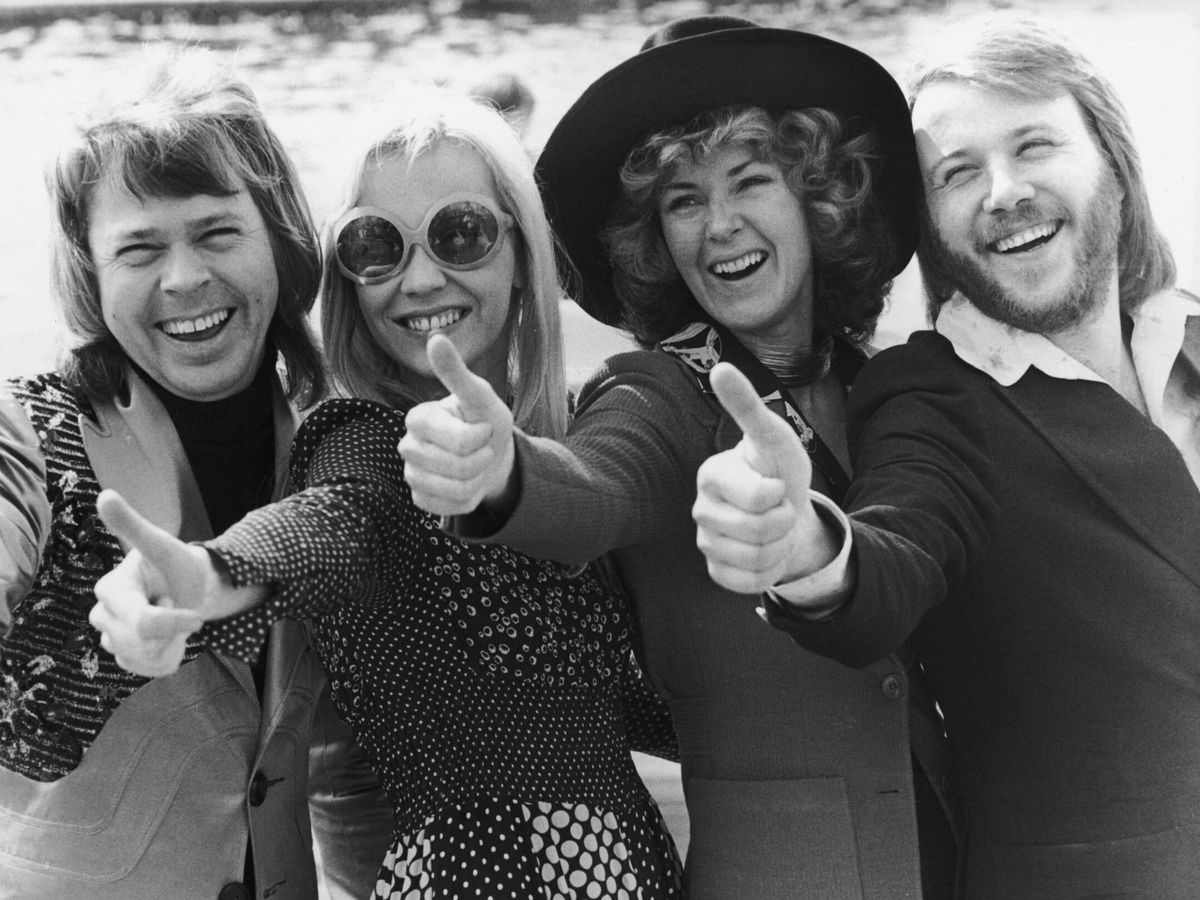 Foto: Los miembros de ABBA, tras ganar Eurovisión en 1974. (Getty)