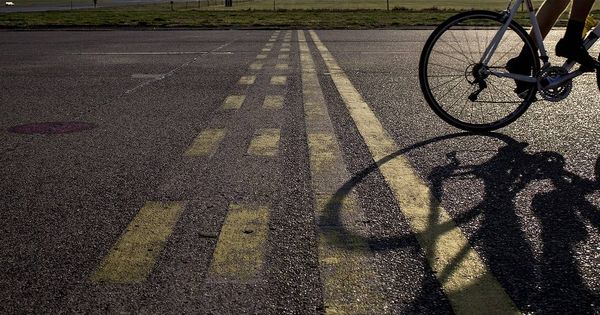 Foto: Atropella a un ciclista en Valencia y se da a la fuga (Pixabay)