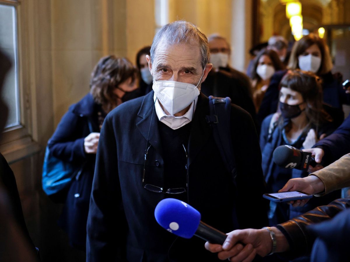 Foto: El histórico exdirigente etarra Josu Ternera, a su salida del Tribunal de Apelación de París. (EFE)