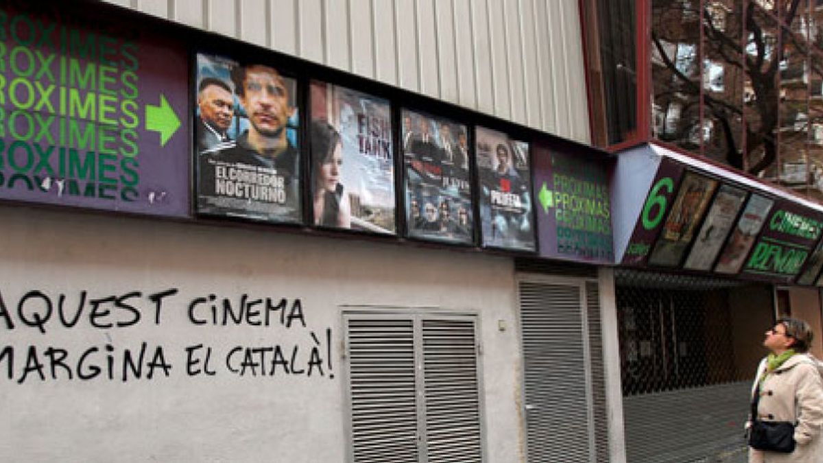 Dos de cada tres cines de Cataluña cierran por la obligación de proyectar la mitad de las películas en catalán