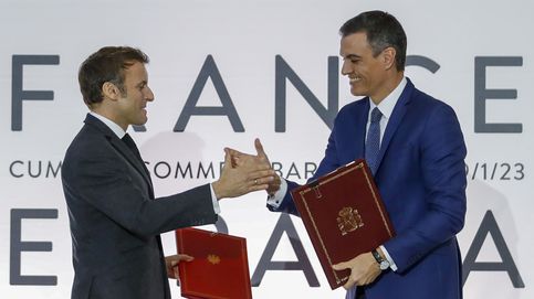 Las dos caras frente al espionaje de Marruecos: de la firmeza de Macron a la endeblez de Sánchez