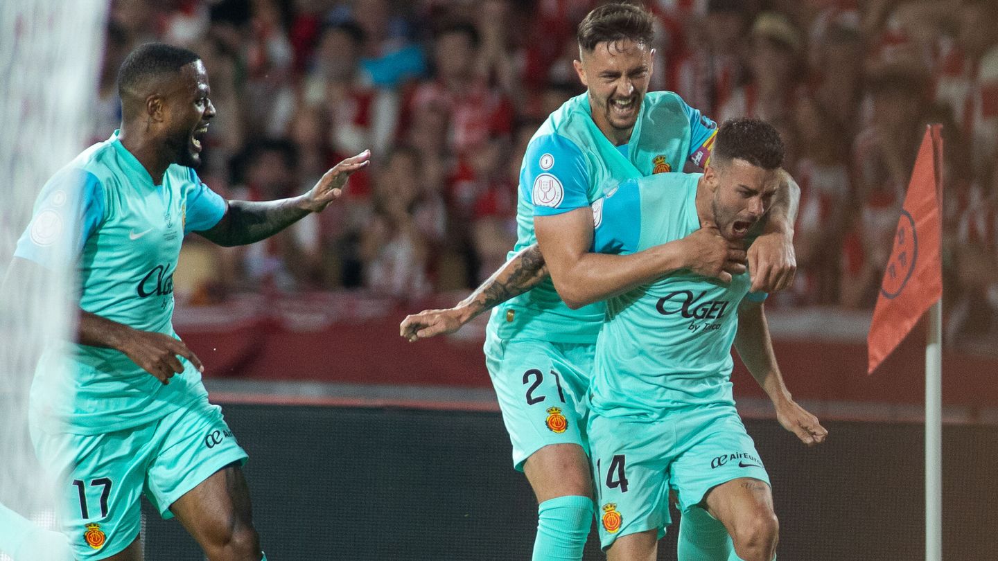 Dani Rodríguez celebra su gol en la final de Copa. (AFP7)