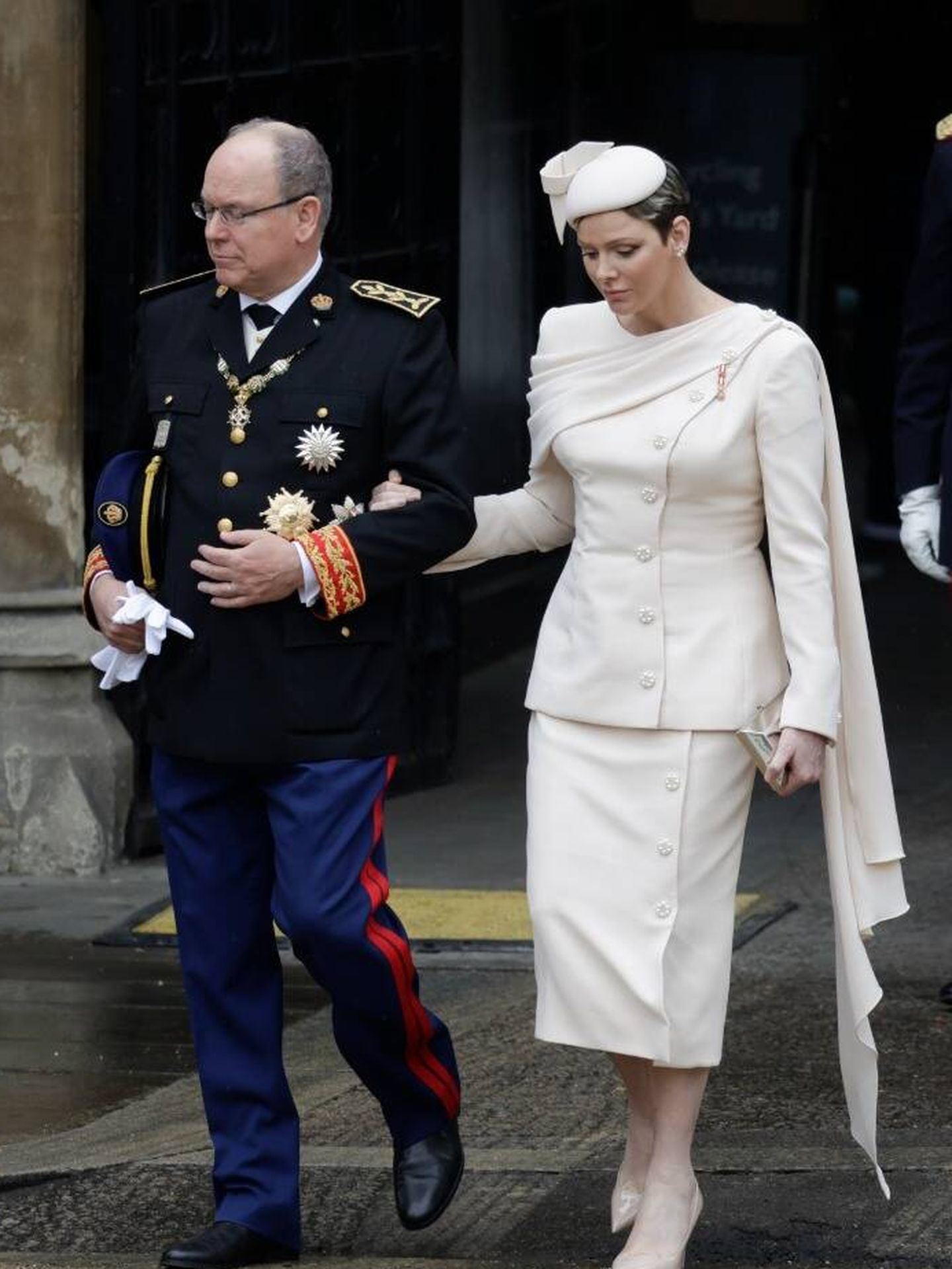 Charlène y el príncipe Alberto de Mónaco, a su llegada a Westminster. (Getty)