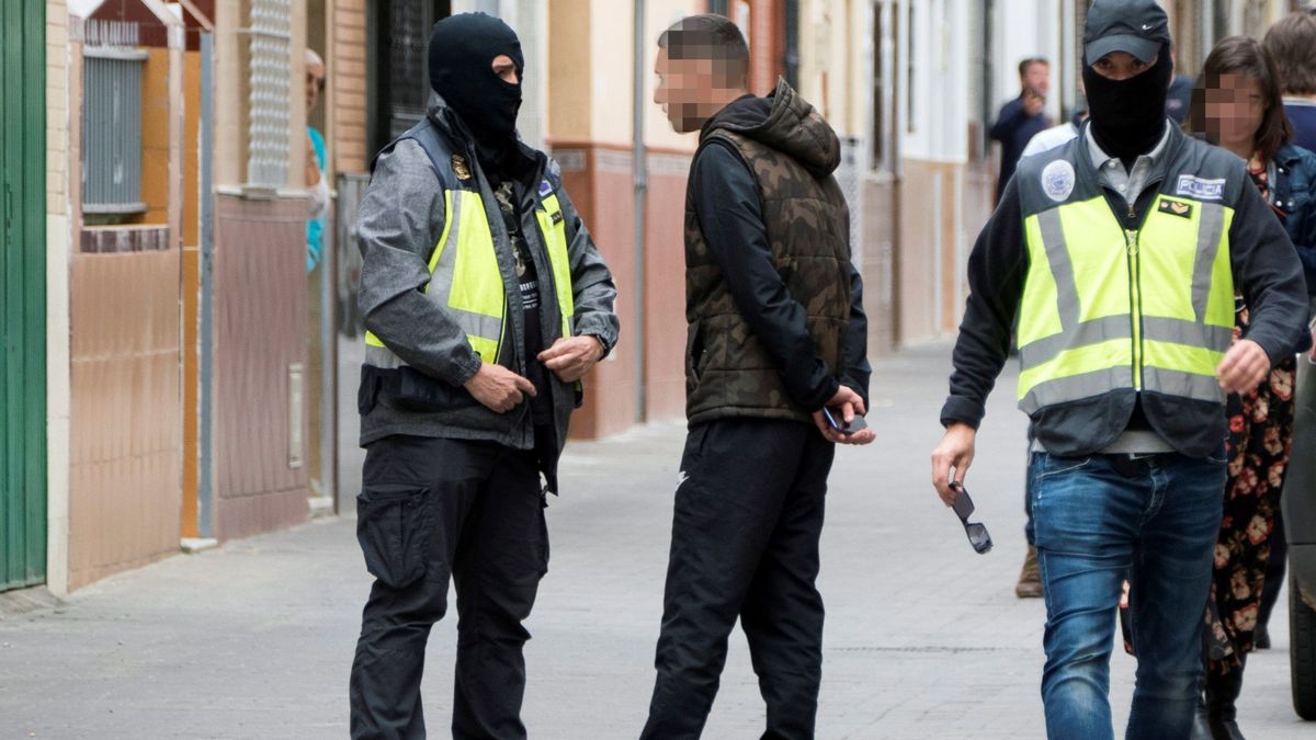 El yihadista de Sevilla admite que iba a detonarse en medio de la multitud
