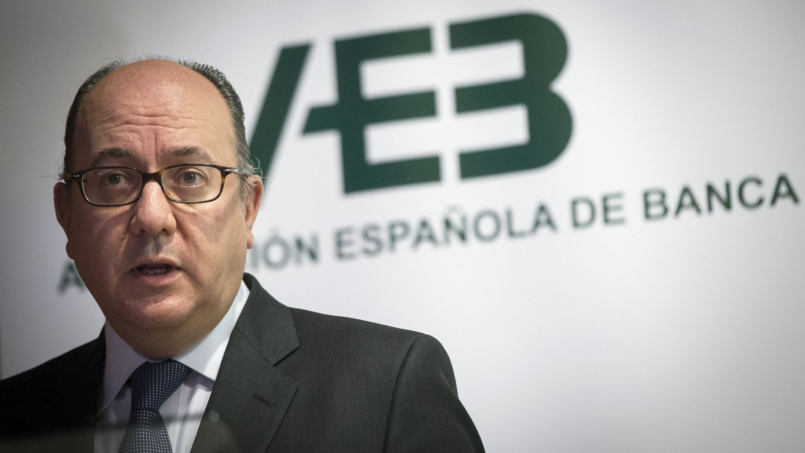 Foto: El presidente de la patronal bancaria española (AEB), José María Roldán. (EFE)