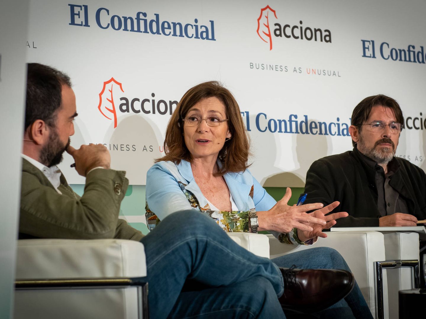Carlos Hernanz (El Confidencial), Paz Valiente (Ayuntamiento de Madrid) y Frederic Ximeno (Ayuntamiento de Barcelona). 