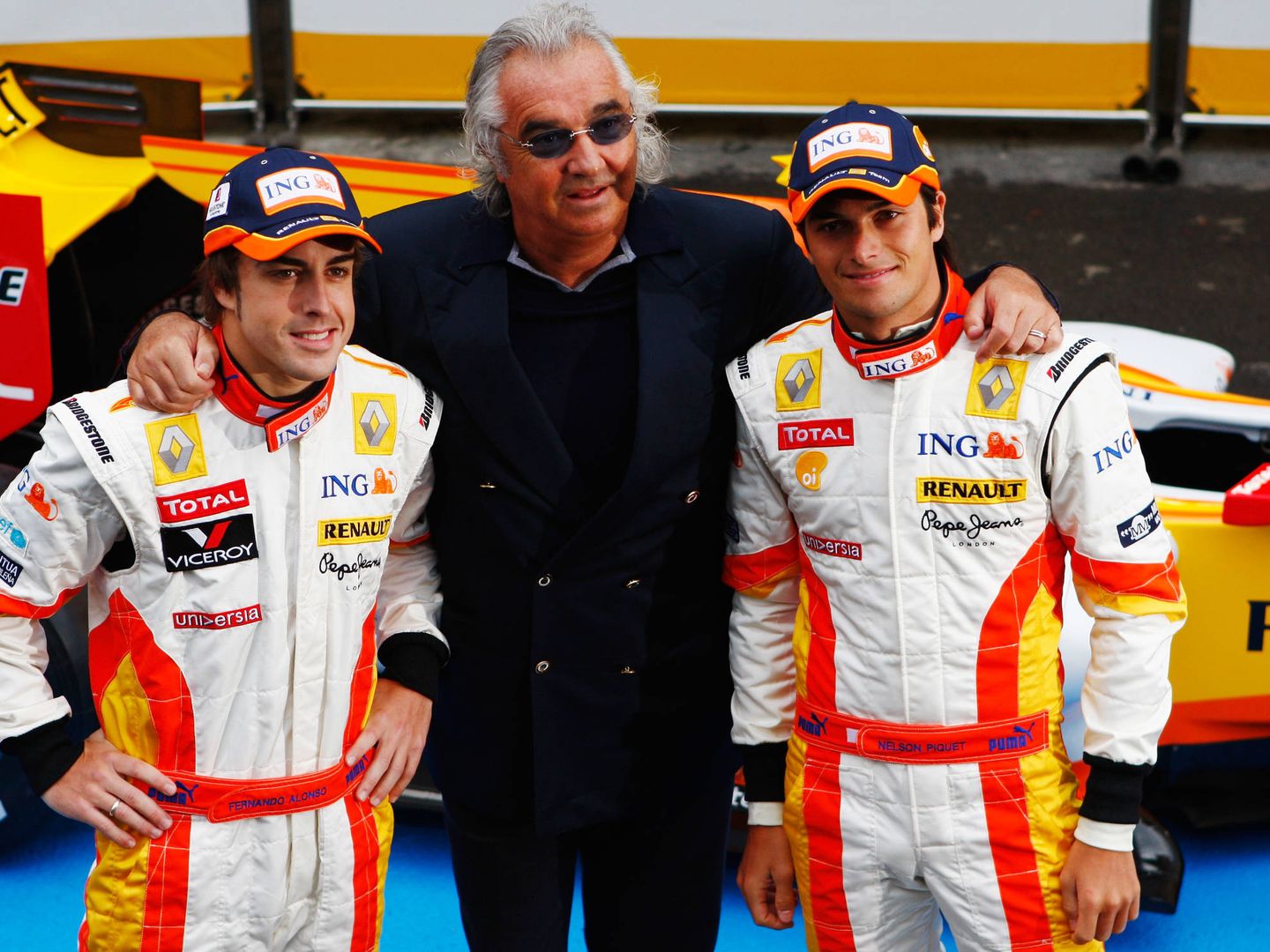  Fernando Alonso, Flavio Briatore y Nelson Piquet. (Getty)