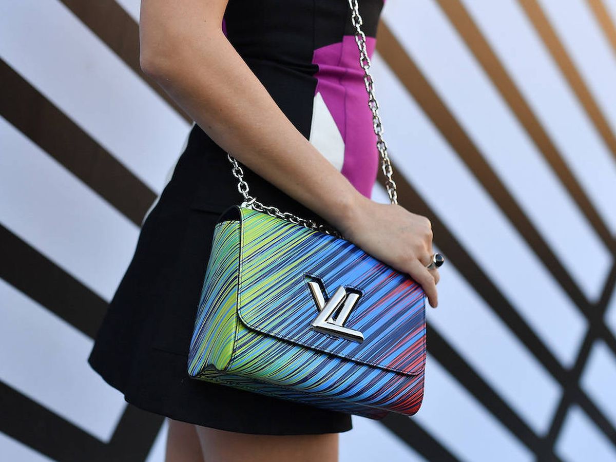 La historia de los bolsos Monogram de Louis Vuitton, el logo máximo de la  moda de lujo