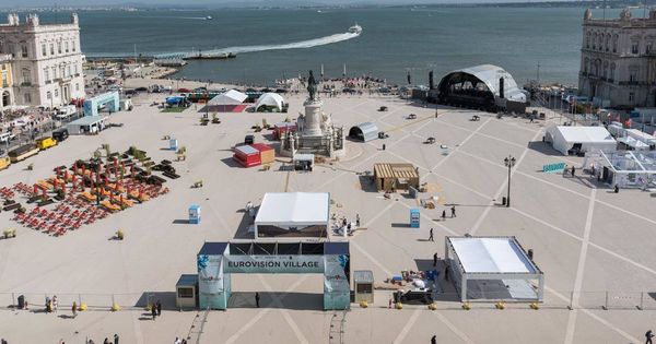 Foto: Vista aérea del Eurovision Village, situado en la Praça do Comércio. (Visit Lisboa)