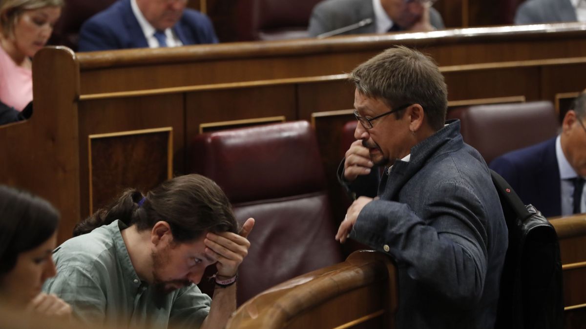 Iglesias marca distancias con Puigdemont y pide "derrotarlo con votos, no por la fuerza"