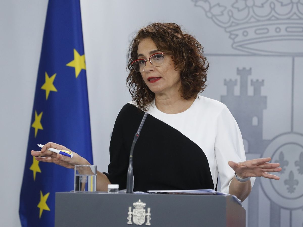 Foto: La ministra portavoz, María Jesús Montero, durante la rueda de prensa posterior a la reunión del Consejo de Ministros este martes en Moncloa. (EFE)
