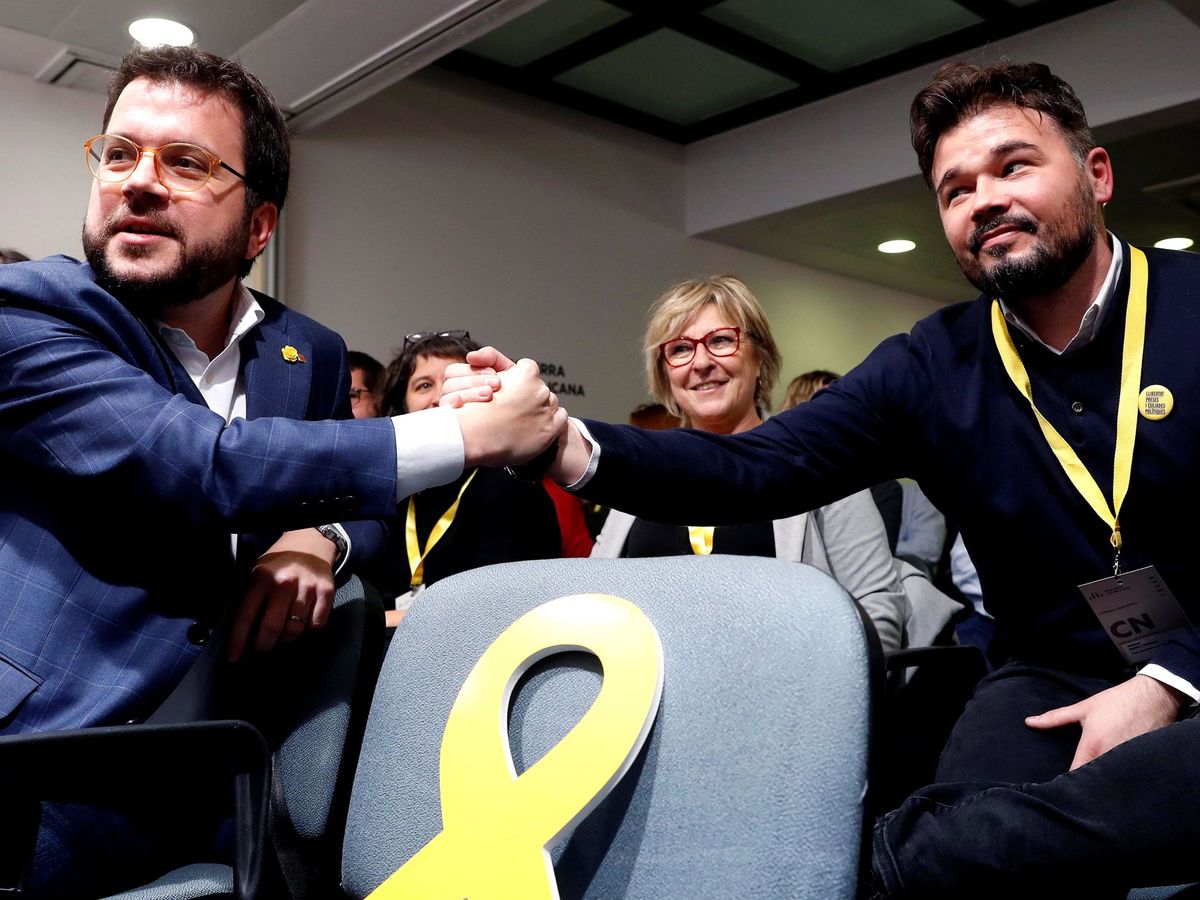 Foto: El coordinador nacional de Esquerra Republicana de Catalunya (ERC), Pere Aragonés (i), y el portavoz en el Congreso, Gabriel Rufián. (EFE)