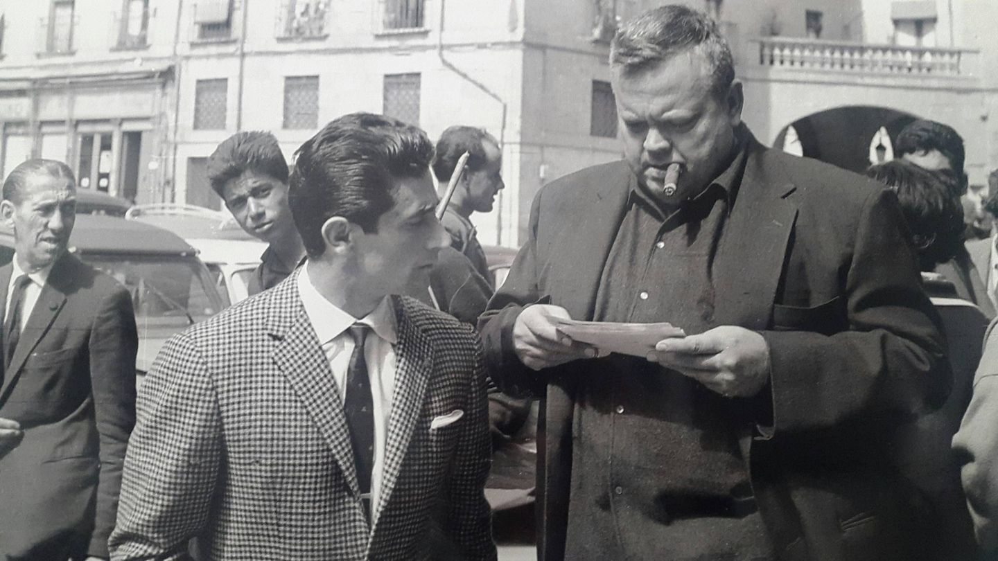 Orson Welles con el matador Andrés Vázquez.