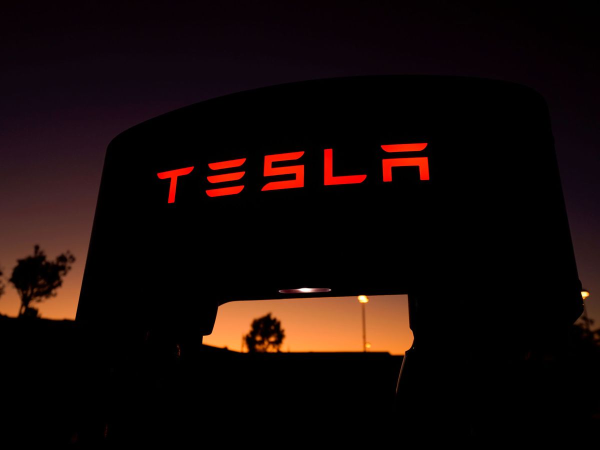 Foto: Cargador de Tesla en California. (Reuters)