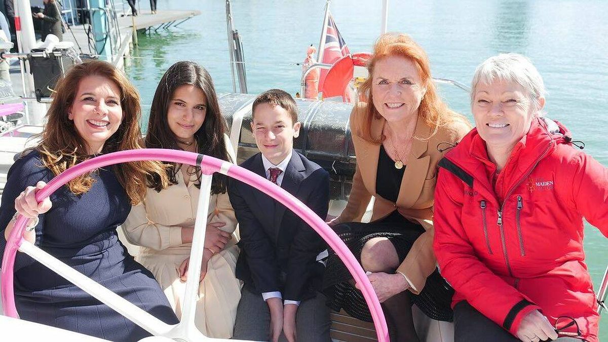La princesa Haya de Jordania sale del ostracismo: con sus hijos y en homenaje a su padre, el rey Hussein