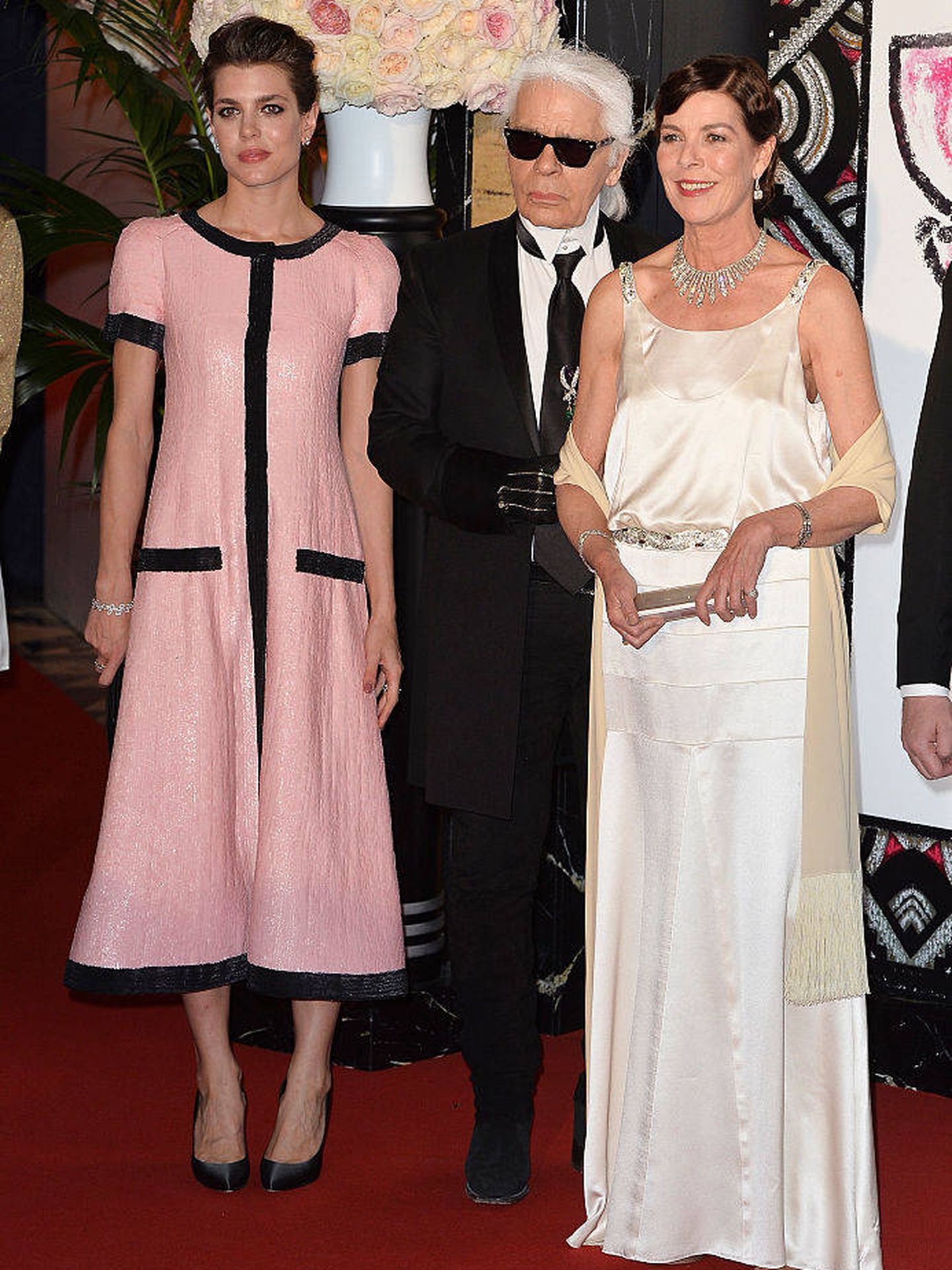 Carlota, Karl Lagerfeld y Carolina de Mónaco en 2015. (Getty)