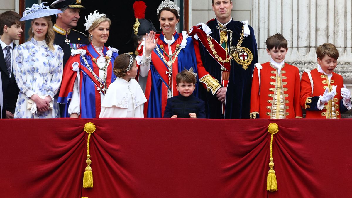 El príncipe Louis, protagonista del balcón del Palacio de Buckingham