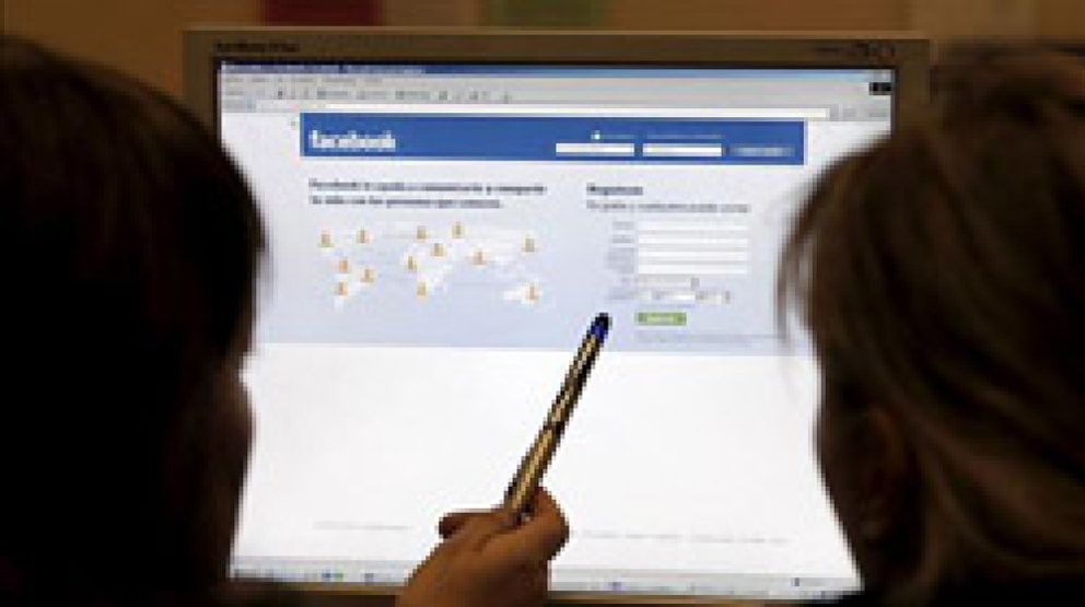 Foto: El diseñador de páginas web Paul Ceglia reclama en los tribunales el 84% de Facebook