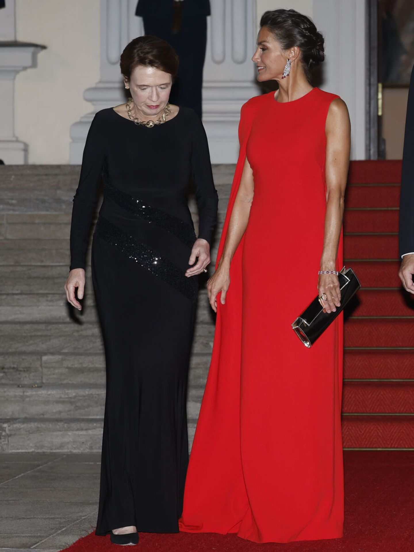 La Reina, junto a la primera dama. (EFE/Juanjo Martin)