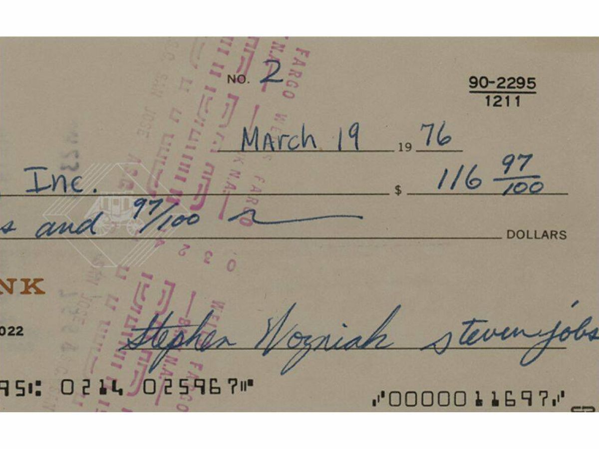 Foto: La locura por Apple continua: se subasta este cheque firmado por Steve Jobs por más de 55 mil dólares (rrauction.com)