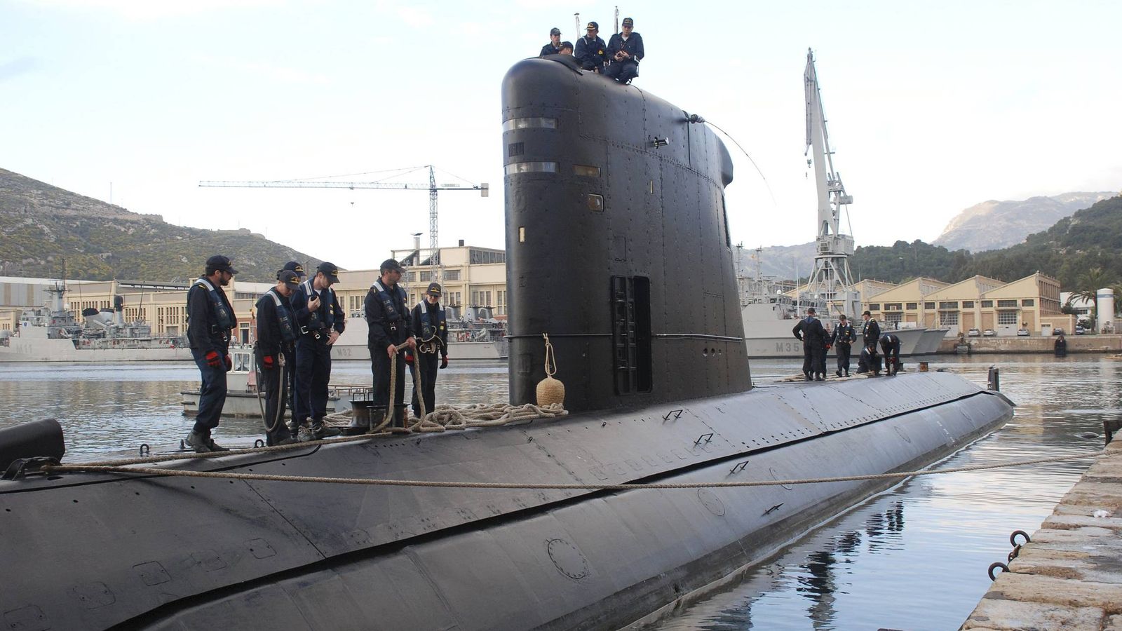Foto: El submarino 'Tramontana', en su base de Cartagena (Murcia). (EFE)
