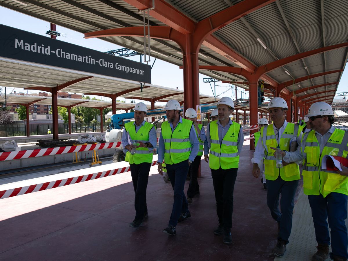 Foto: La estación de Chamartín se encuentra en obras de remodelación. (EFE/Daniel Ramo)