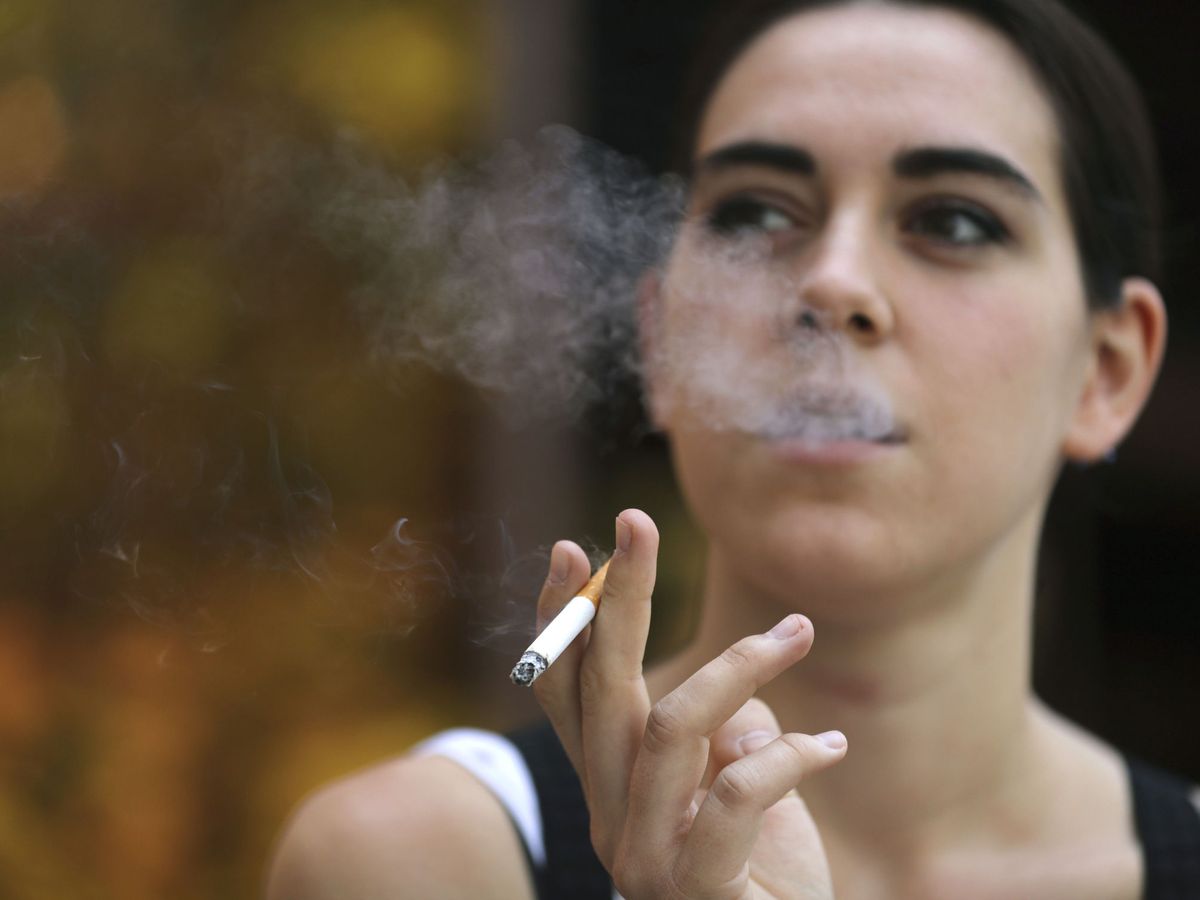 Foto: Campaña para exigir al Gobierno que aborde al tabaquismo. (EFE) 