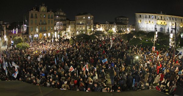 Foto: Manifestación contra la papelera de Ence en Pontevedra el pasado 2016. (EFE)
